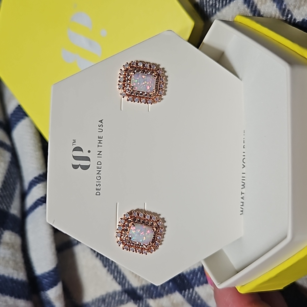 Bomb Party Dreaming of Studs Earrings